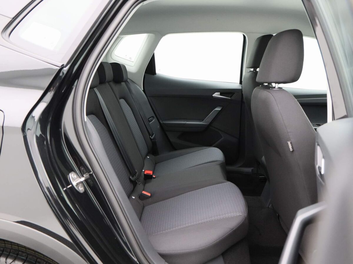 SEAT Arona Style 1.0 TSI 95 pk | Cruise control | Parkeersensoren achter | Apple carplay / Android auto