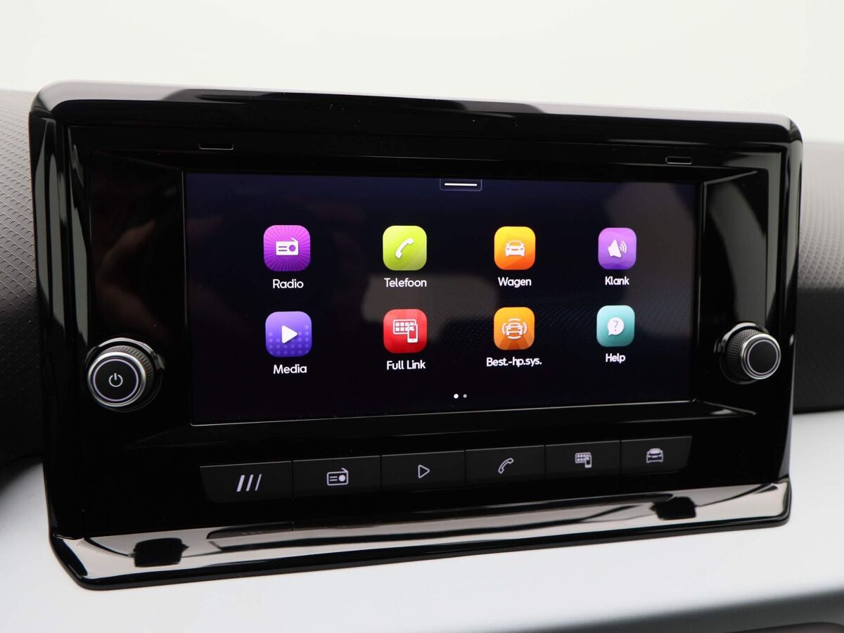 SEAT Arona Style 1.0 TSI 95 pk | Cruise control | Parkeersensoren achter | Apple carplay / Android auto