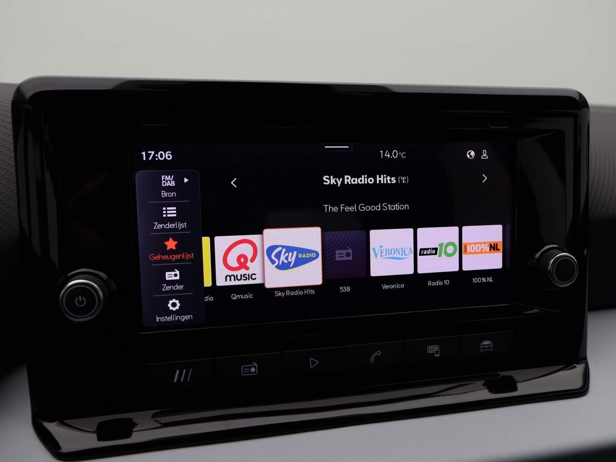 SEAT Arona Style 1.0 TSI 95 pk | Cruise control | Parkeersensoren achter | Apple carplay / Android auto