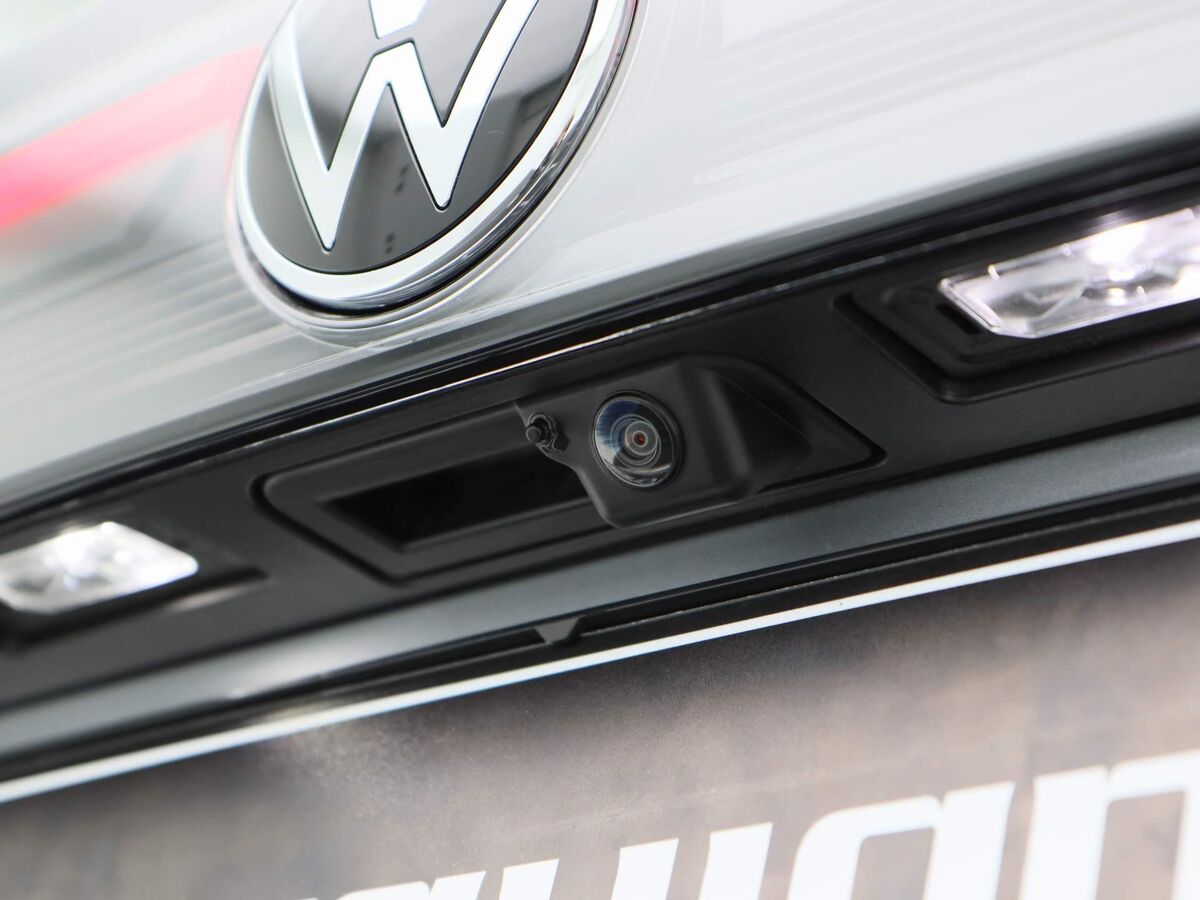 Volkswagen Taigo Life Edition (1)  1.0 70 kW / 95 pk TSI CUV 5 vers | Camera | Travel Assist | App Connect |