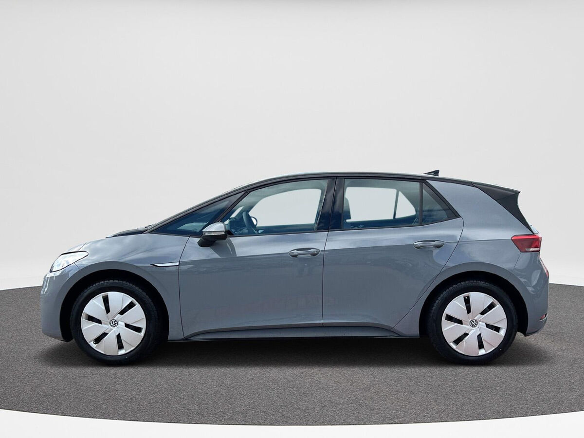 Volkswagen ID.3 Pure 45 kWh 150 pk | Navi | Clima | DAB | Incl. Wallbox 22Kwh