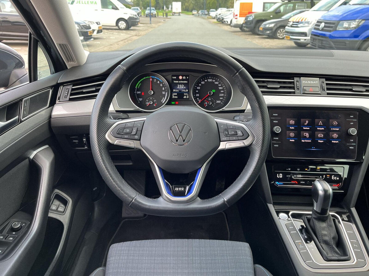 Volkswagen Passat Variant Variant 1.4 TSI PHEV GTE 218 pk | ERGO Comfort | ACC | Navi | Clima | PDC |