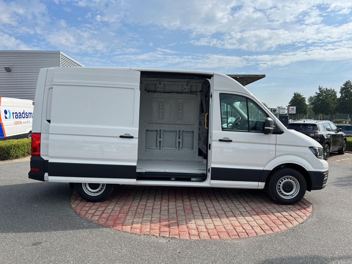 VW-Bedrijfswagens Crafter 35 2.0 TDI 140 pk H6 L3H3 | Airco | ERGO | App Connect | Navi via App | PDC | Bij. Bank | BPM Vrij |