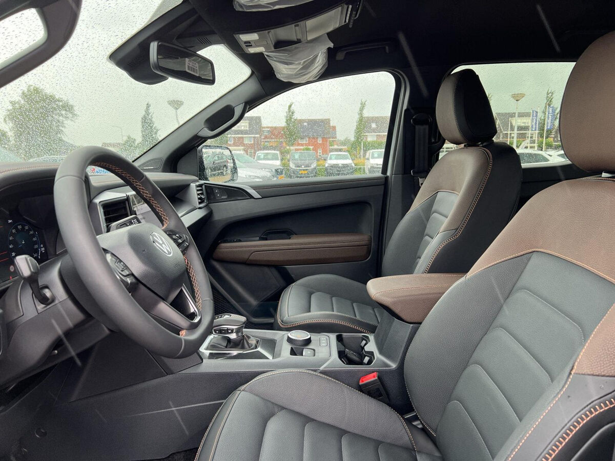 VW-Bedrijfswagens Amarok Plus Cabine 3.0 TDI V6 240 pk Automaat 4Motion | PanAmericana | Adapt. Cruise | 18" LM | TREKHAAK |