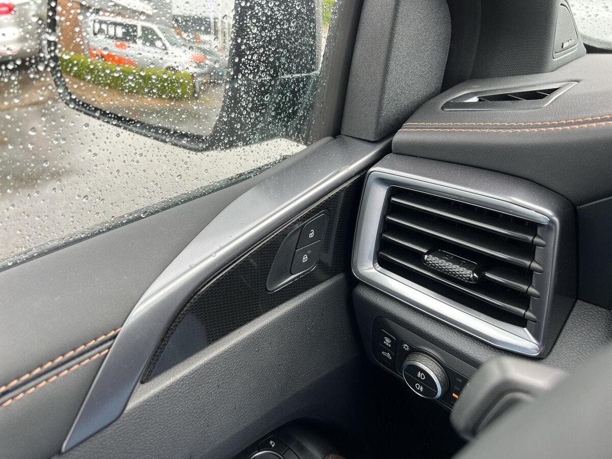 VW-Bedrijfswagens Amarok Plus Cabine 3.0 TDI V6 240 pk Automaat 4Motion | PanAmericana | Adapt. Cruise | 18" LM | TREKHAAK |