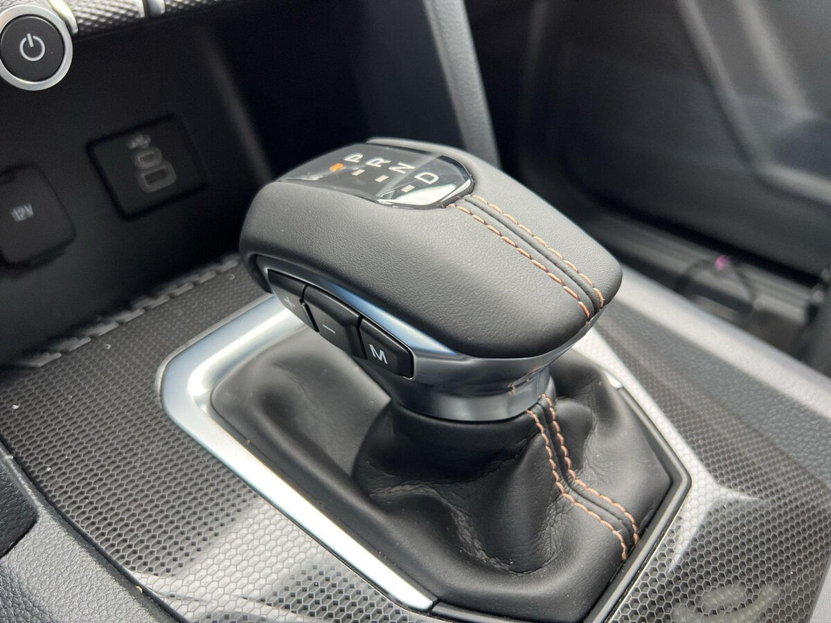 VW-Bedrijfswagens Amarok Plus Cabine 3.0 TDI V6 240 pk Automaat 4Motion | PanAmericana | Adapt. Cruise | 18" LM | TREKHAAK |