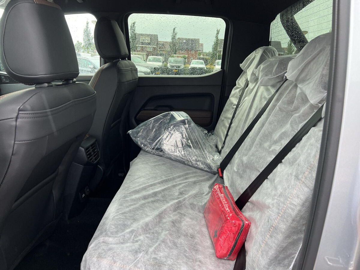 VW-Bedrijfswagens Amarok Plus Cabine 3.0 TDI V6 240 pk Automaat 4Motion | PanAmericana | Adapt. Cruise | 18" LM | TREKHAAK |
