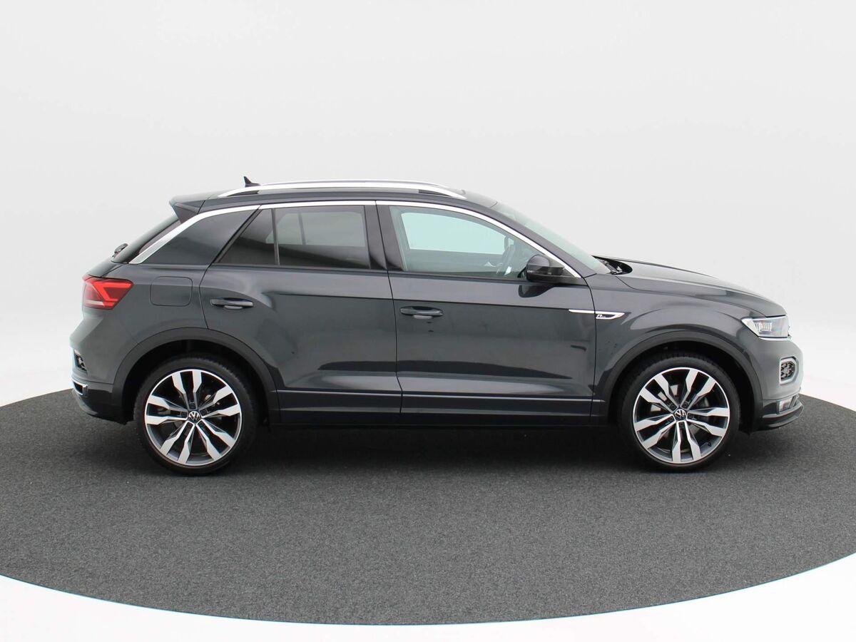 Volkswagen T-Roc 1.5 TSi Sport Business R | Trekhaak | LED | Panorama | Carplay | Stoel Verw. | Elek. Achterklep | 19 Inch