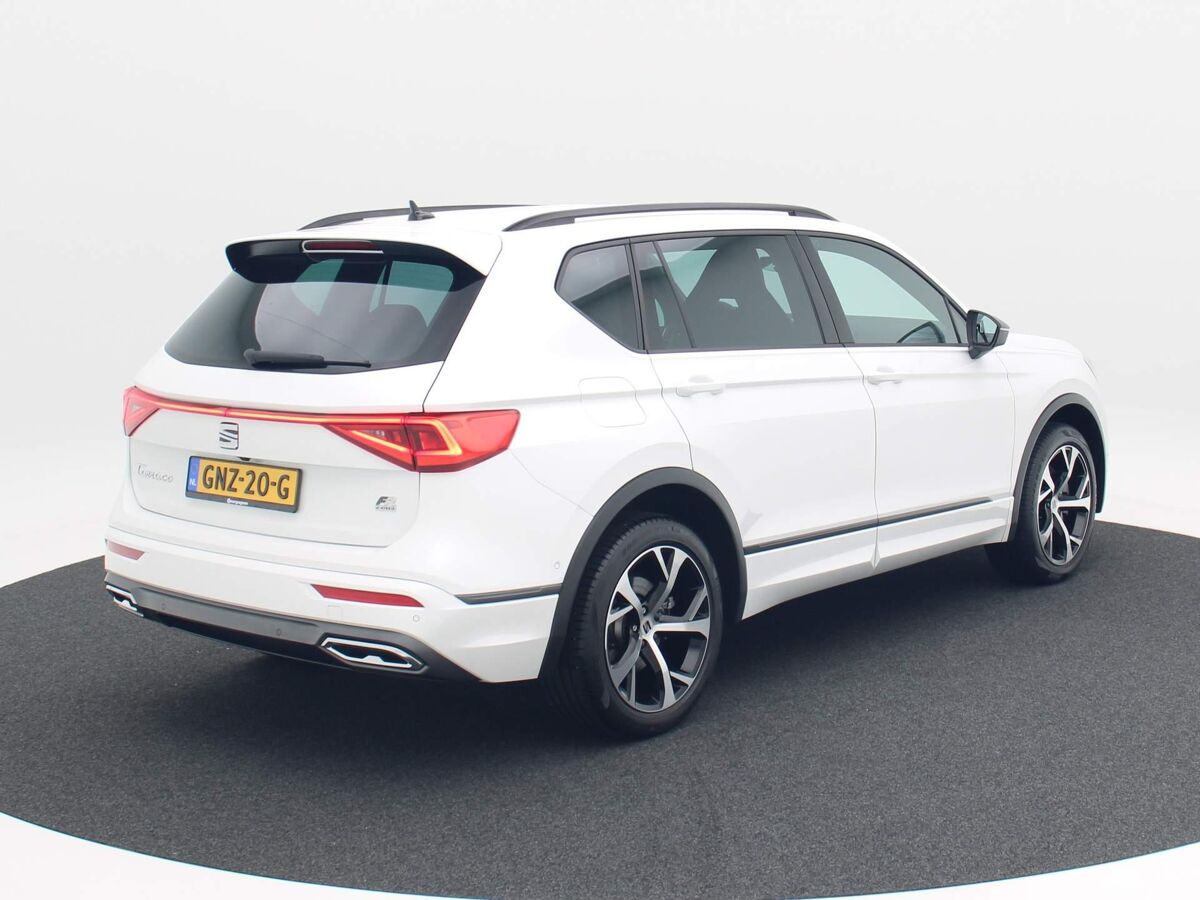 SEAT Tarraco 1.4 TSi 245 Pk DSG e-Hybrid PHEV FR Business | Navi | Full LED | Trekhaak | Adapt. Cruise | 19 Inch | 27.026 Km!!