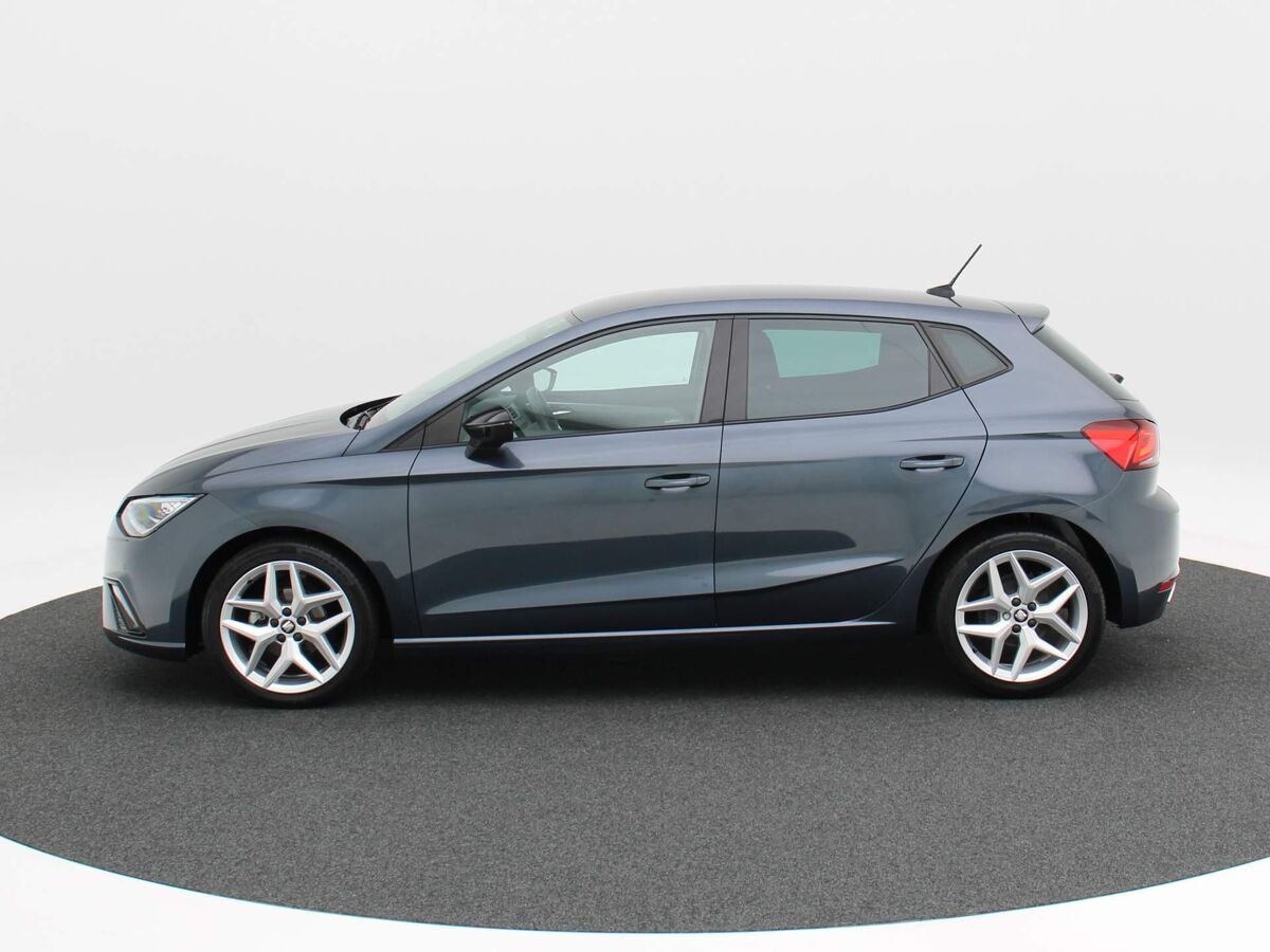 SEAT Ibiza 1.0 TSi FR Business Intense | Camera | Digitaal Dashboard | Stoel Verw. | Carplay | Privacy Glass | 25.914 Km!!