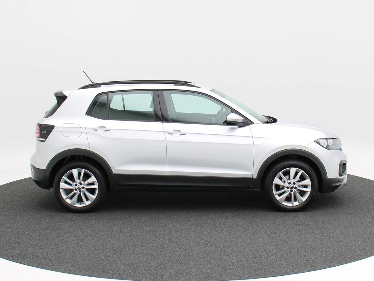 Volkswagen T-Cross 1.0 TSi Life | 17 inch | Adapt. Cruise | Parkeersensoren | DAB | Carplay | Navi