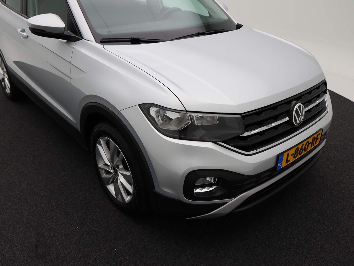 Volkswagen T-Cross 1.0 TSi Life | 17 inch | Adapt. Cruise | Parkeersensoren | DAB | Carplay | Navi