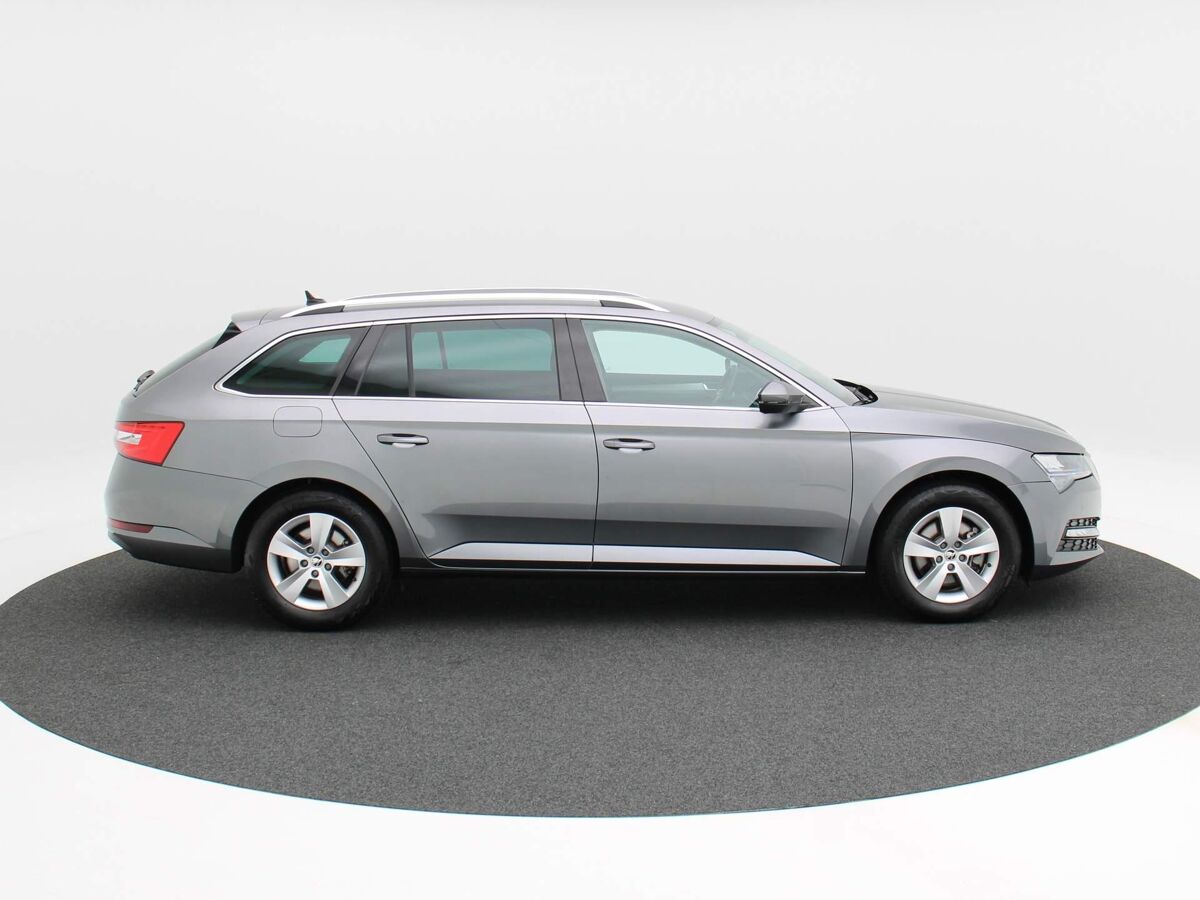 Škoda Superb Combi Combi 1.5 TSi 150 Pk Automaat Business Edition | Cruise | Sensoren | Carplay | ECC | DAB | Navi | 16 Inch | 14.234 Km!!