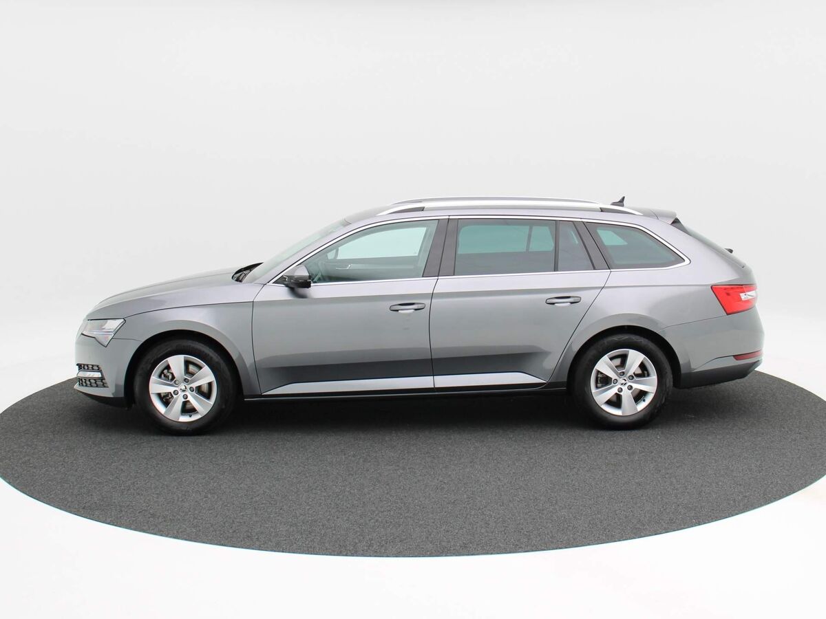 Škoda Superb Combi Combi 1.5 TSi 150 Pk Automaat Business Edition | Cruise | Sensoren | Carplay | ECC | DAB | Navi | 16 Inch | 14.234 Km!!