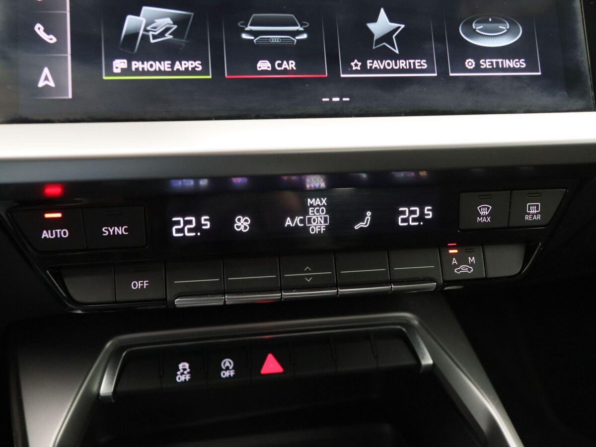 Audi A3 Limousine Limousine 30 TFSi Pro Line Automaat | LED | Cruise | Carplay | Navi | ECC | 18 Inch