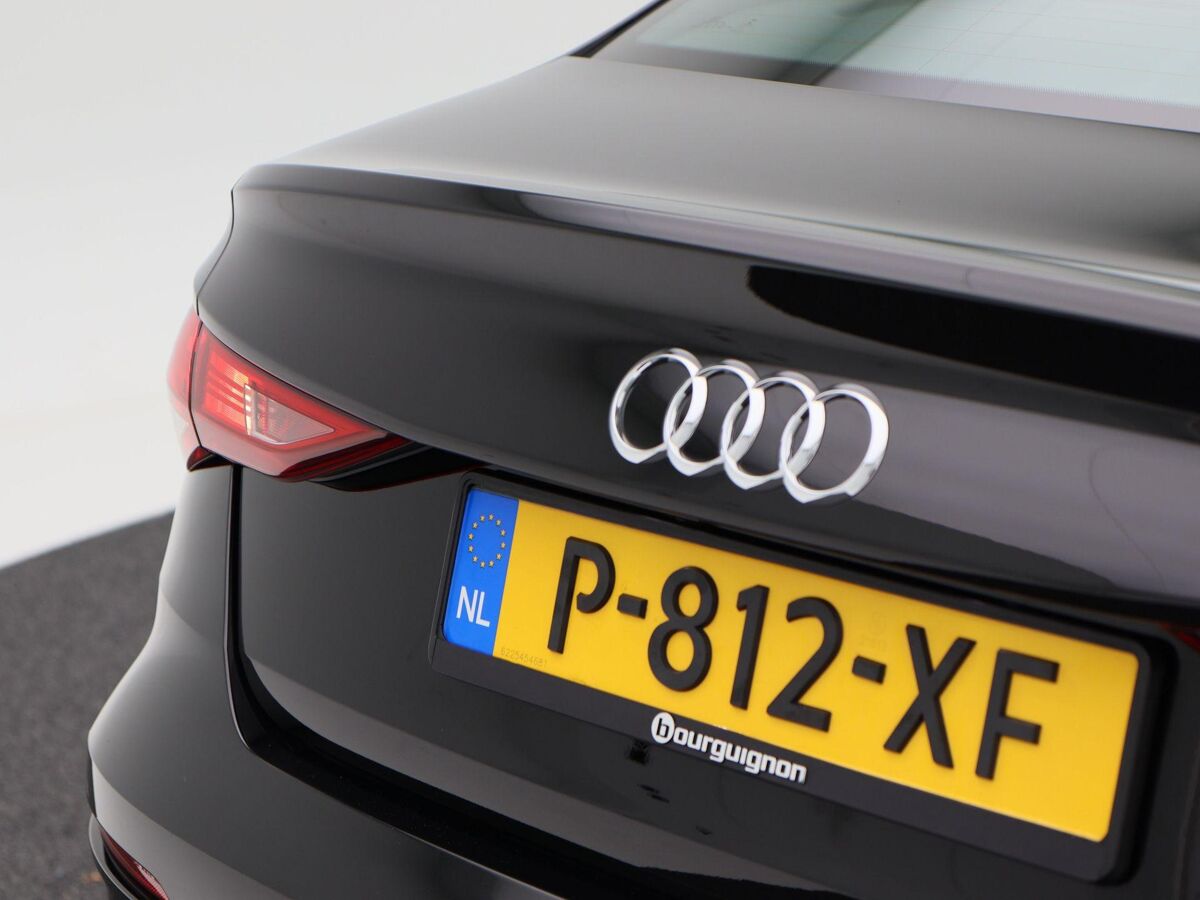 Audi A3 Limousine Limousine 30 TFSi Pro Line Automaat | LED | Cruise | Carplay | Navi | ECC | 18 Inch
