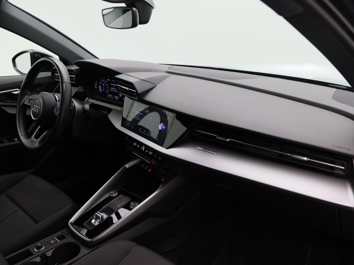 Audi A3 Limousine Limousine 30 TFSi Pro Line Automaat | LED | Cruise | Carplay | Navi | ECC | 18 Inch