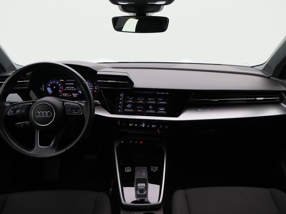 Audi A3 Limousine Limousine 30 TFSi Pro Line Automaat | LED | Cruise | Carplay | Navi | ECC | 18 Inch