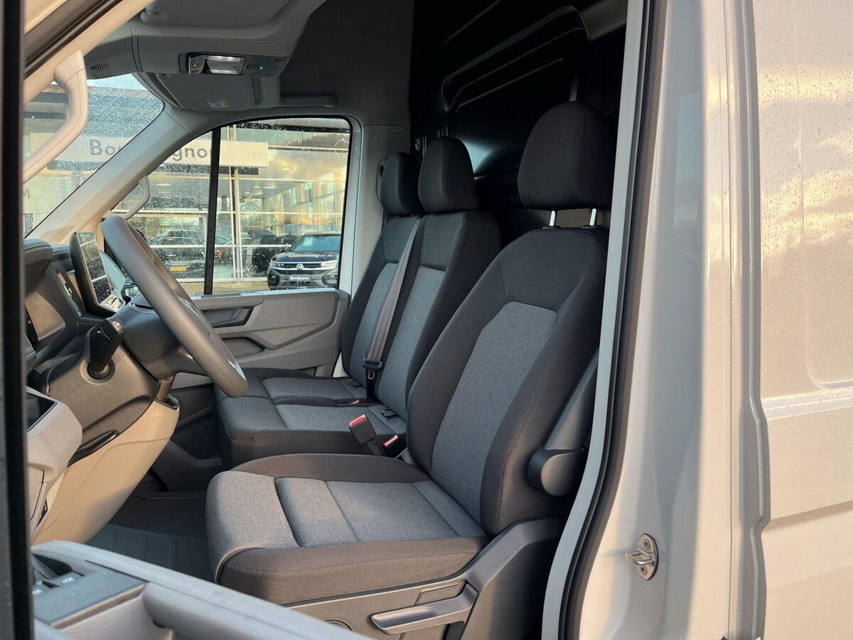 VW-Bedrijfswagens Crafter 35 2.0 TDI 140 pk H6 L3H3 | Airco | ERGO | Bij. Bank | App Connect | MJ 2025 | BPM Vrij |