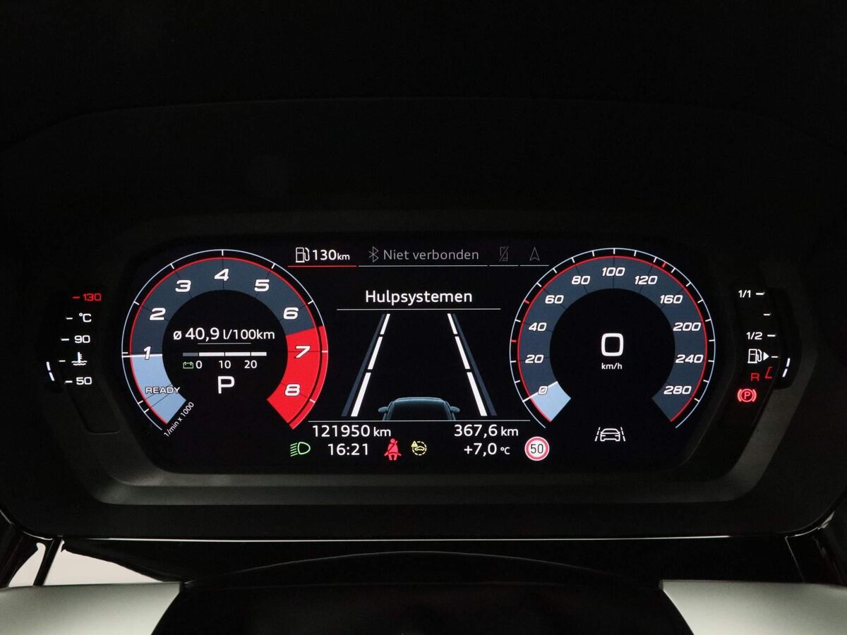 Audi A3 Limousine 35 TFSi 150 Pk Automaat Audi A3 Limousine 35 TFSi | 150 Pk | Automaat | Business edition | Full LED | Navigatie | 17 Inch | Sportstoelen | Privacy Glass