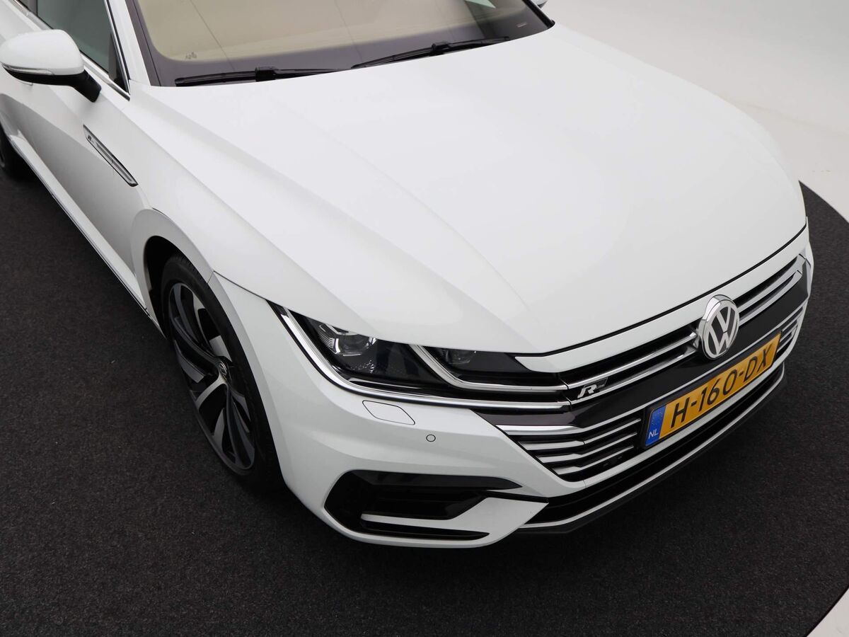 Volkswagen Arteon 1.5 TSi 150 Pk Automaat Business R-Line | Full LED | Panoramadak | 19 Inch | Trekhaak | Virtual Dashboard | 57.082 Km!!