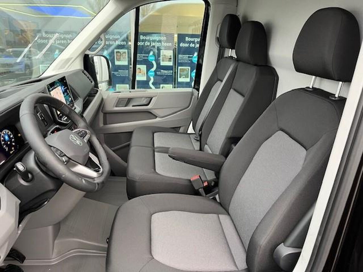 VW-Bedrijfswagens Crafter Exclusive L3 Bestelwagen (2) GP  2.0 TDI EU6 103 k Volkswagen Bedrijfswagens Crafter Exclusive L3H3 2.0 TDI 140 pk AUTOMAAT GVW 3.5T | 351947 | Navi | LED koplampen | Lichtmetaal | Alarm | Trekhaak |