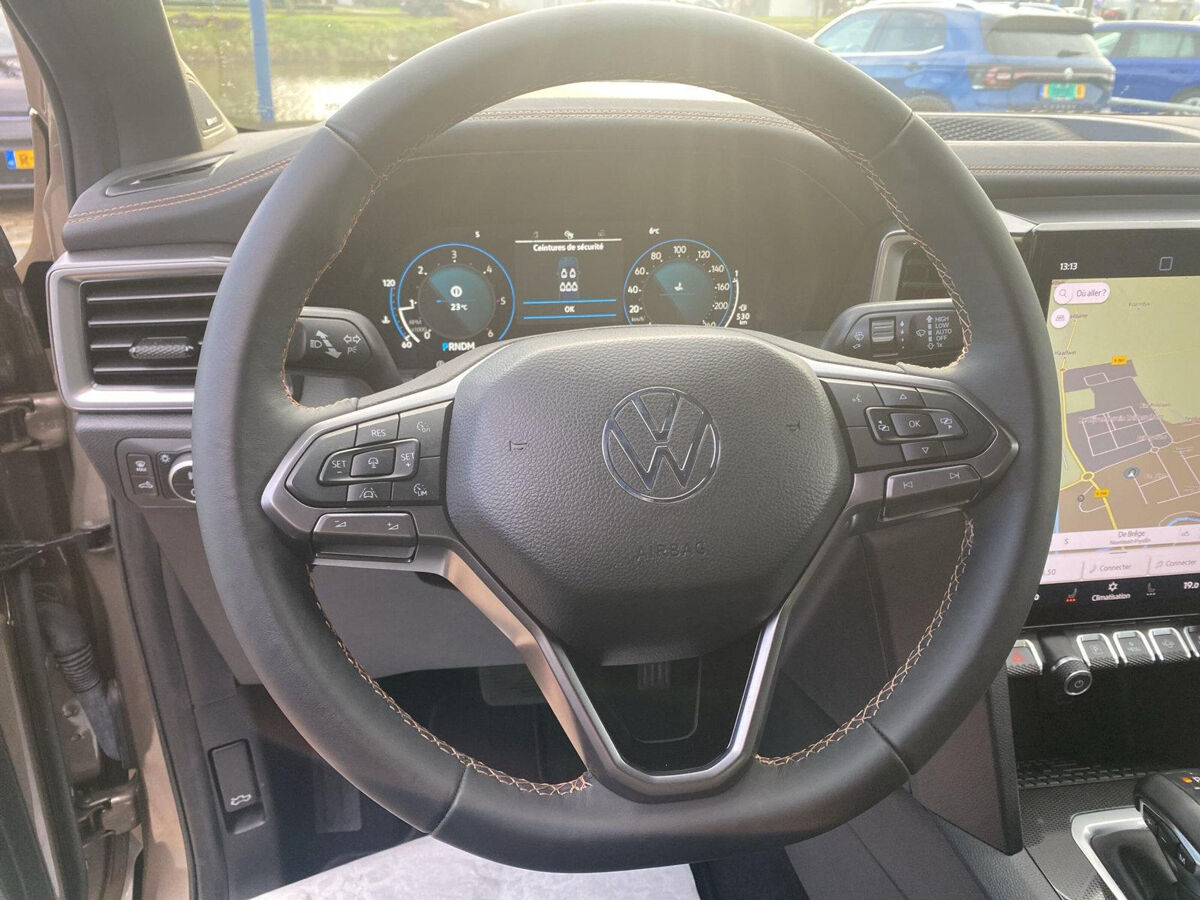 VW-Bedrijfswagens Amarok 3.0 TDI 4Motion Double Cab PanAmericana | Adapt. Cruise | 360° View | Trekhaak | Leder |