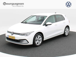 Volkswagen Golf 1.5 TSi 130 Pk Life Business | Trekhaak | Climate Controle | Stoelverwarming | Privacy Glass | Carplay | 47.292 Km!!