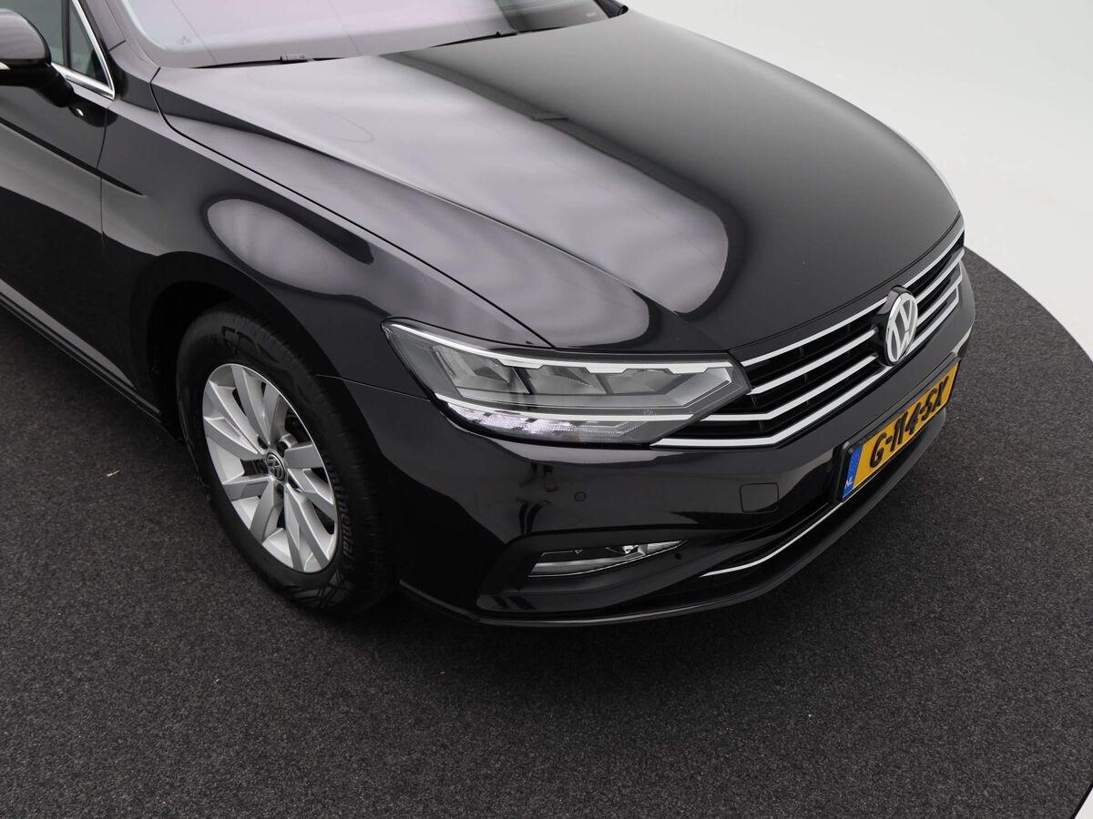 Volkswagen Passat 1.5 TSi 150 Pk Automaat Comfort Business | Navigatie | Adaptive Cruise | 16 Inch | Parkeersensoren | Carplay