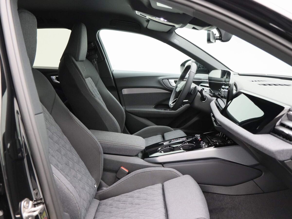 Audi A5 Avant Edition One 35 TFSI  150 PK Avant 7 versn. | Edition One | Privacyglas | 20 inch multispaak | Rode Remzadels |