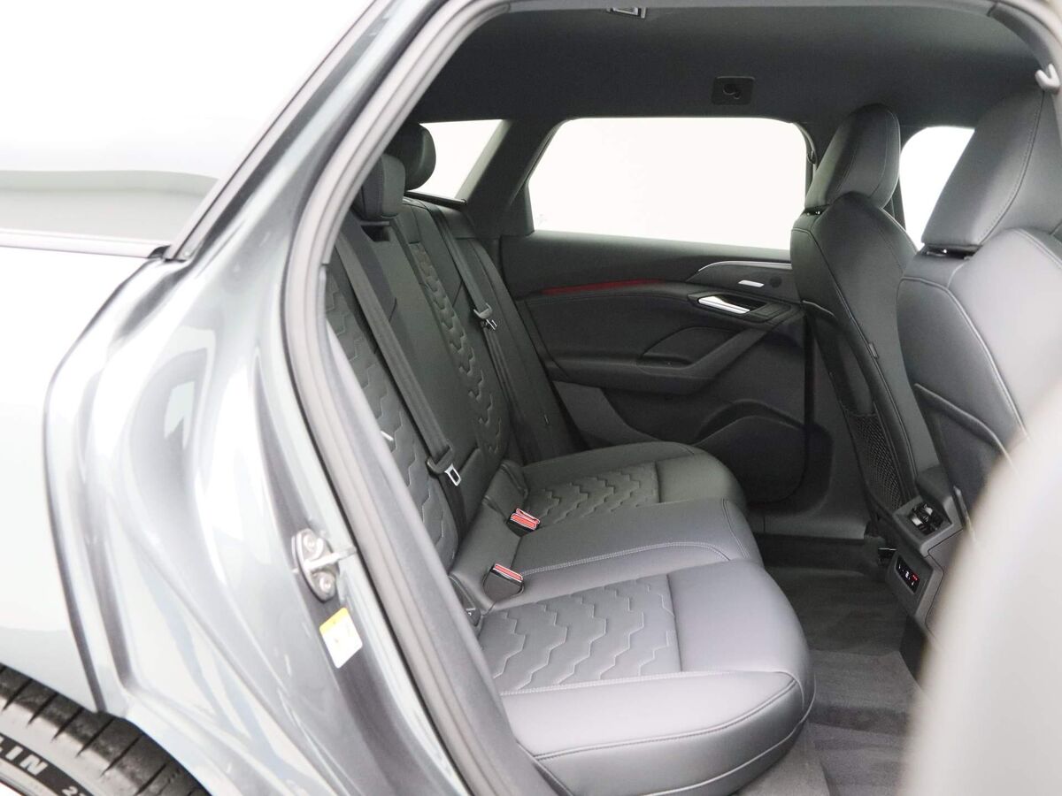 Audi A6 Avant e-tron S6 Avant e-tron e-tron 100kWh | 503 PK Avan | € 2000,- VOORDEEL DOOR E- PREMIE!!!| Privacyglas | Lederen interieur | Comfort Sleutel | Digitale Spiegels | Luchtvering|