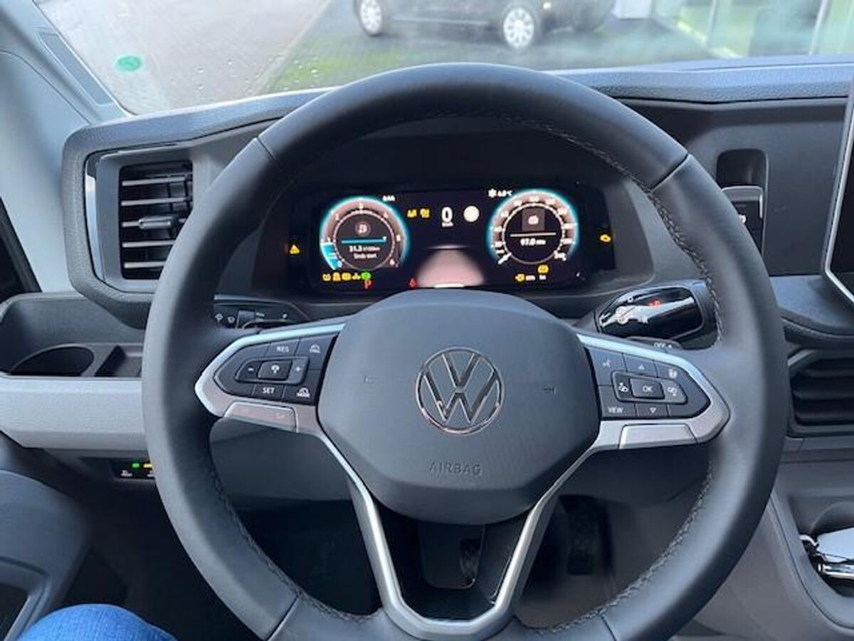 VW-Bedrijfswagens Crafter Exclusive L3 Bestelwagen (2) GP  2.0 TDI EU6 103 k Volkswagen Bedrijfswagens Crafter Exclusive L3 2.0TDI 140pk Automaat | 322070 | Cruise control adaptief | Trekhaak | Navigatie-pakket |