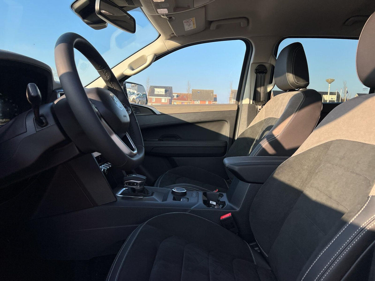 VW-Bedrijfswagens Amarok Plus Cabine 3.0 TDI V6 240 pk Automaat 4x4 | Style | Rolbeugel | Trekhaak | ACC |