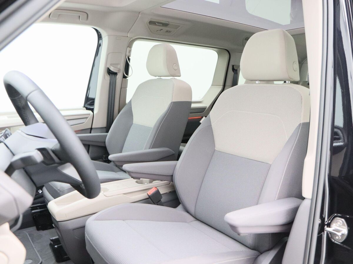 Volkswagen Multivan Bulli Edition L2 1.5 eHybrid EU6 180 kW (245pk) 31 | 700120 | Vis-a-vis stoelopstelling met 7 zitplaatsen | Elec. achterklep } elec trekhaak |