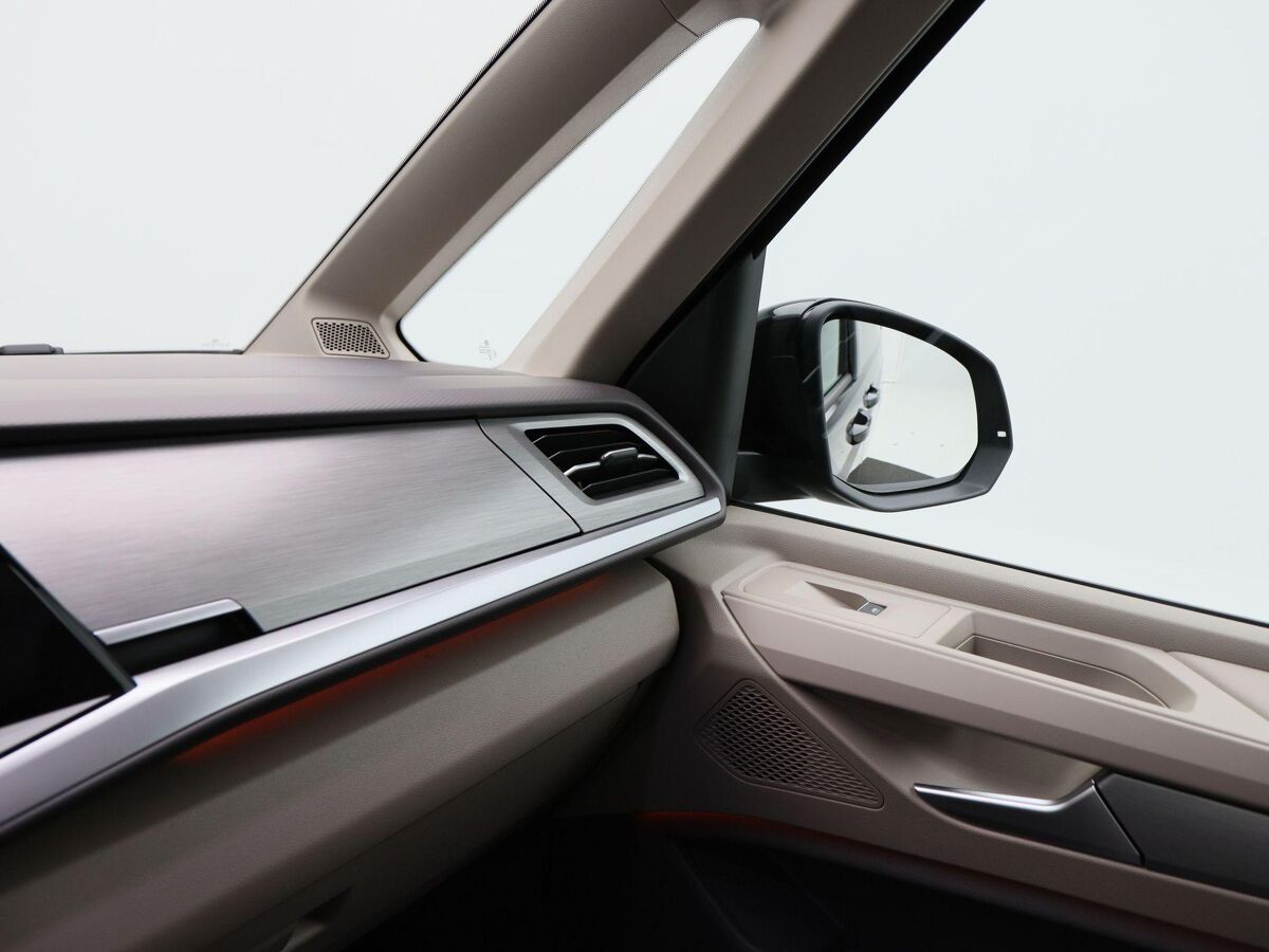 Volkswagen Multivan Bulli Edition L2 1.5 eHybrid EU6 180 kW (245pk) 31 | 700120 | Vis-a-vis stoelopstelling met 7 zitplaatsen | Elec. achterklep } elec trekhaak |
