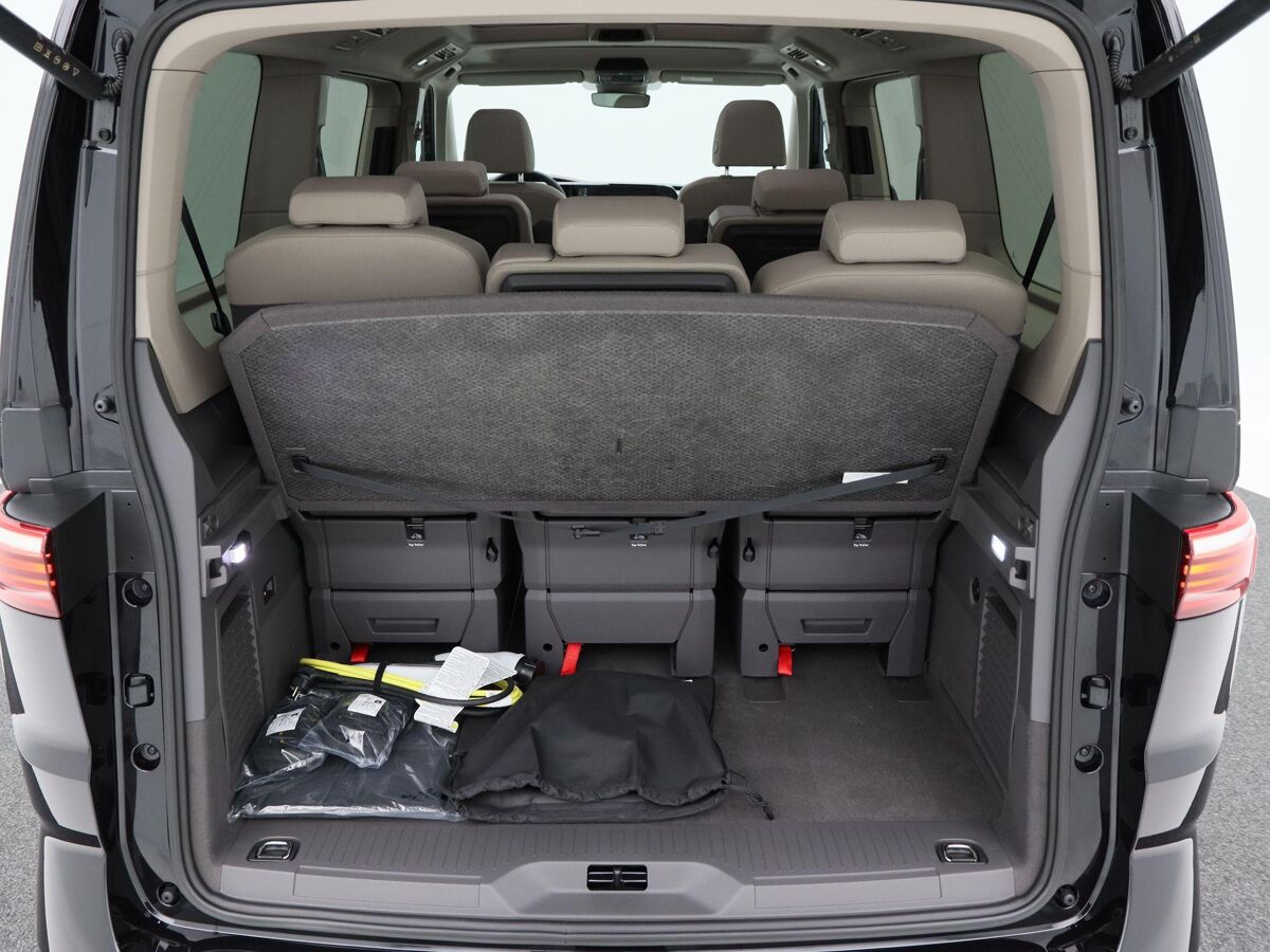 Volkswagen Multivan Bulli Edition L2 1.5 eHybrid EU6 180 kW (245pk) 31 | 700120 | Vis-a-vis stoelopstelling met 7 zitplaatsen | Elec. achterklep } elec trekhaak |