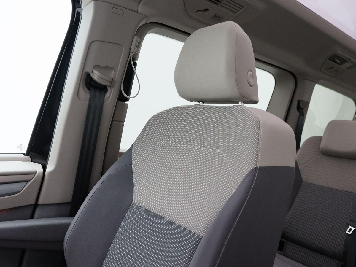 Volkswagen Multivan Bulli Edition L2 1.5 eHybrid EU6 180 kW (245pk) 31 | 700120 | Vis-a-vis stoelopstelling met 7 zitplaatsen | Elec. achterklep } elec trekhaak |
