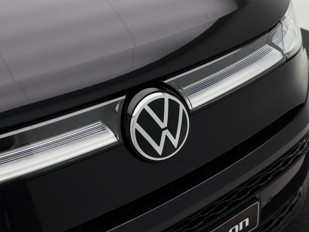 Volkswagen Multivan Bulli Edition L2 1.5 eHybrid EU6 180 kW (245pk) 31 | 700120 | Vis-a-vis stoelopstelling met 7 zitplaatsen | Elec. achterklep } elec trekhaak |
