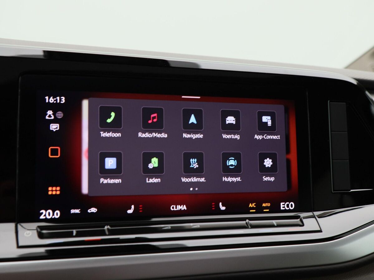 Volkswagen Multivan Bulli Edition L2 1.5 eHybrid EU6 180 kW (245pk) 31 | 700120 | Vis-a-vis stoelopstelling met 7 zitplaatsen | Elec. achterklep } elec trekhaak |