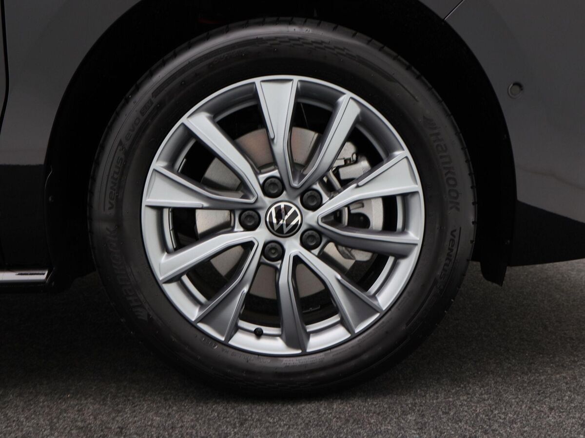 Volkswagen Multivan Bulli Edition L2 1.5 eHybrid EU6 180 kW (245pk) 31 | 700120 | Vis-a-vis stoelopstelling met 7 zitplaatsen | Elec. achterklep } elec trekhaak |
