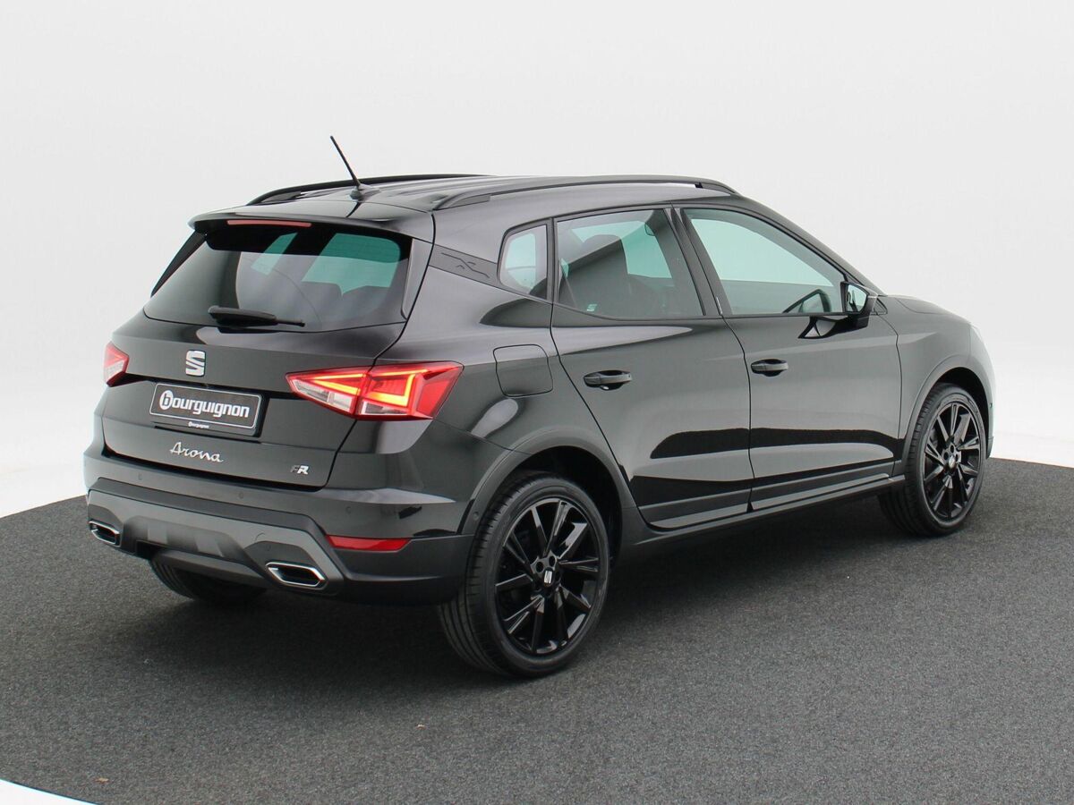 SEAT Arona FR Business Connect 1.0 TSI 95 pk | Black pack | Achteruitrijcamera | Adaptive cruise control | Stoelverwarming