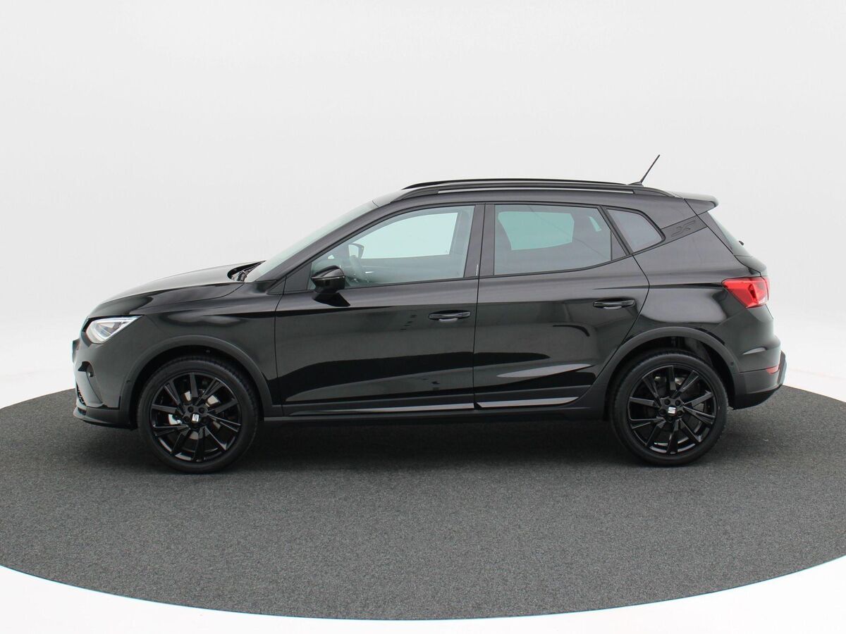 SEAT Arona FR Business Connect 1.0 TSI 95 pk | Black pack | Achteruitrijcamera | Adaptive cruise control | Stoelverwarming