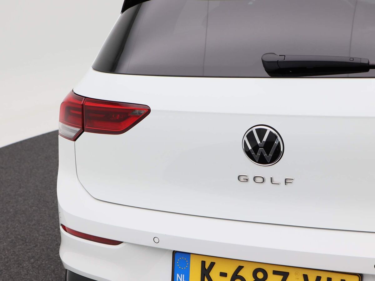 Volkswagen Golf 1.5 eTSi 150 Pk Automaat R-Line Business | Panoramadak | Harman/Kardon | Full LED | 18 Inch | Head Up | 83.791 Km!!