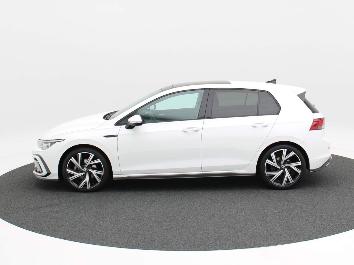 Volkswagen Golf 1.5 eTSi 150 Pk Automaat R-Line Business | Panoramadak | Harman/Kardon | Full LED | 18 Inch | Head Up | 83.791 Km!!