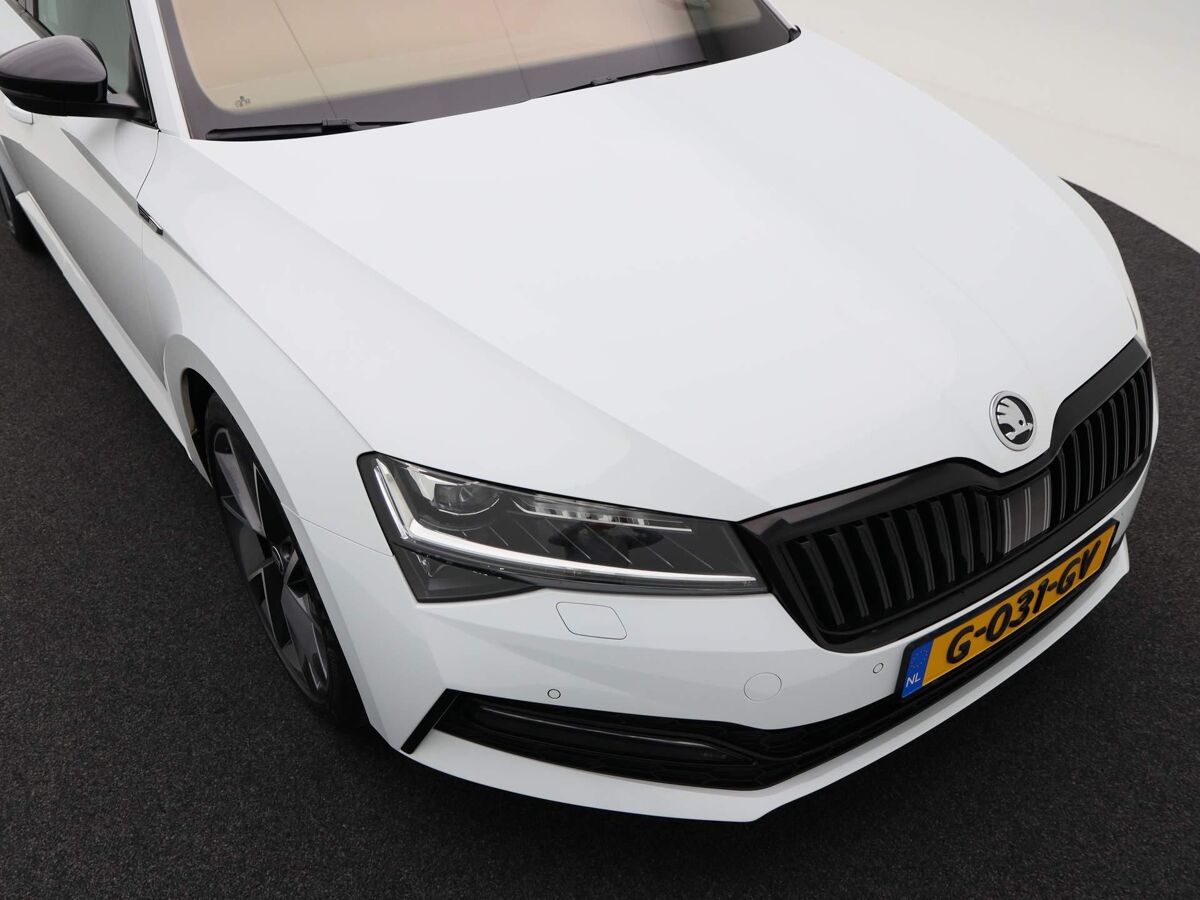 Škoda Superb Combi 1.5 TSi 150 PK Automaat Sportline Business | Climate Control | Navigatie | Achterbank Verwarming | Virtual Cockpit | Canton