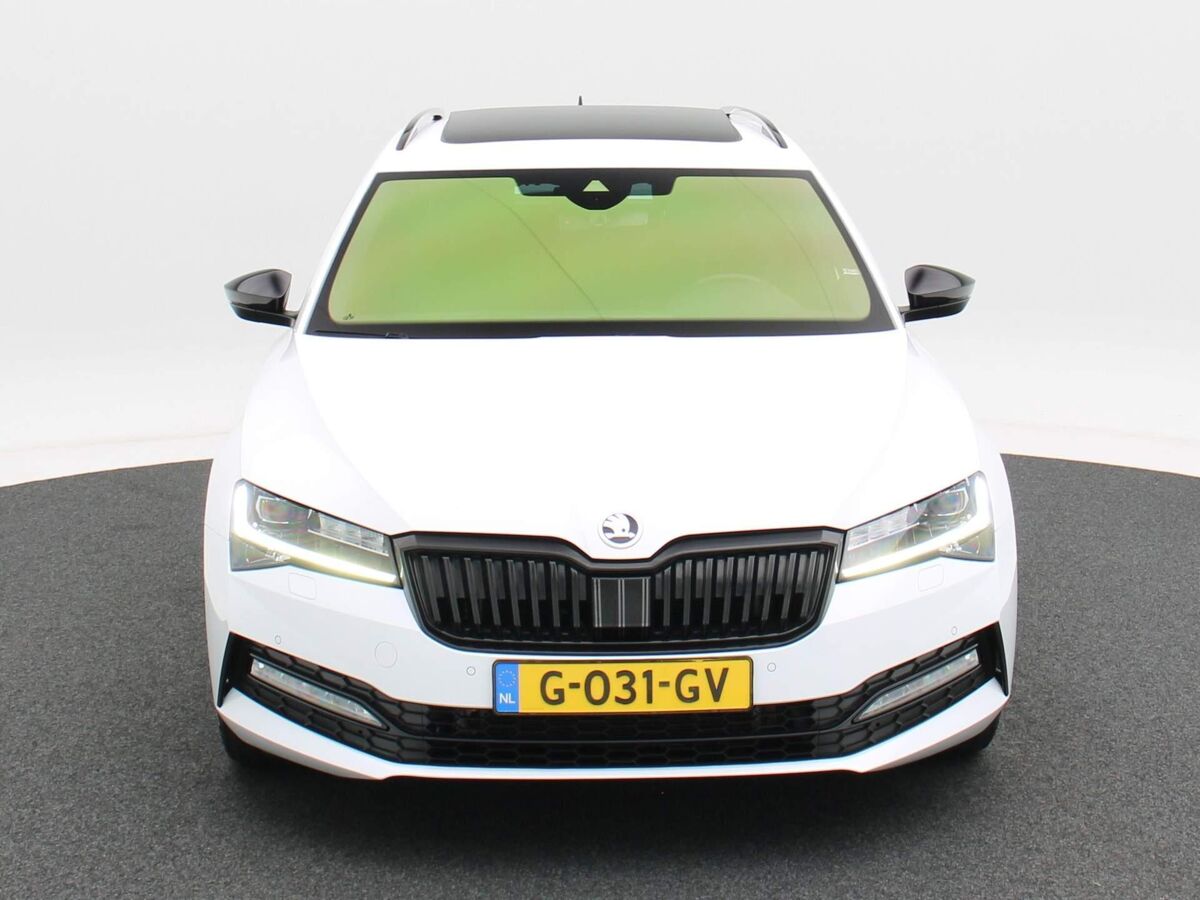 Škoda Superb Combi 1.5 TSi 150 PK Automaat Sportline Business | Climate Control | Navigatie | Achterbank Verwarming | Virtual Cockpit | Canton