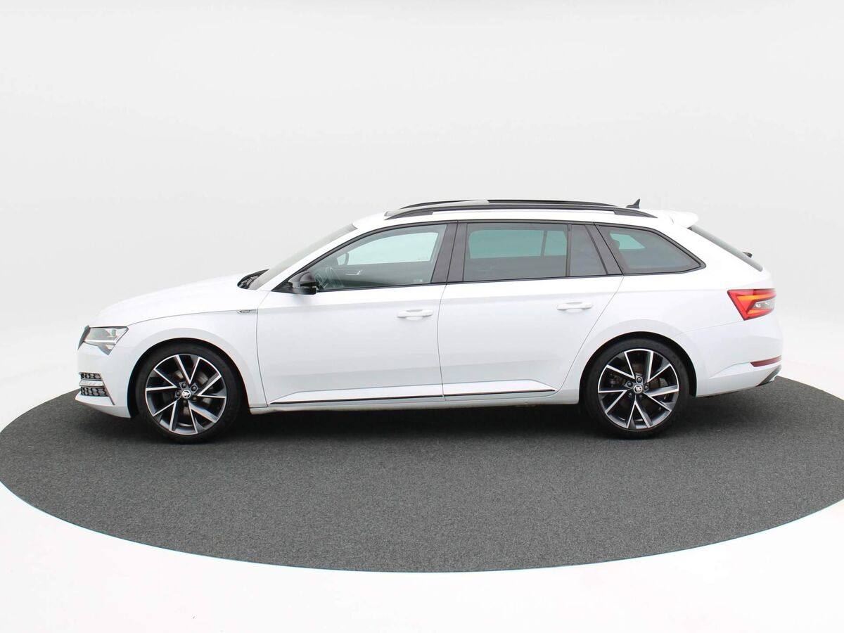 Škoda Superb Combi 1.5 TSi 150 PK Automaat Sportline Business | Climate Control | Navigatie | Achterbank Verwarming | Virtual Cockpit | Canton