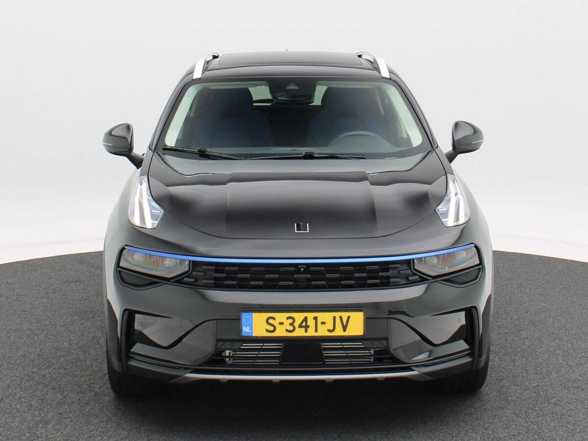 Lynk & Co 01 1.5 262 Pk Automaat | Full LED | Navigatie | Panoramadak | 20 Inch | Adaptive Cruise | 42.202 Km!!