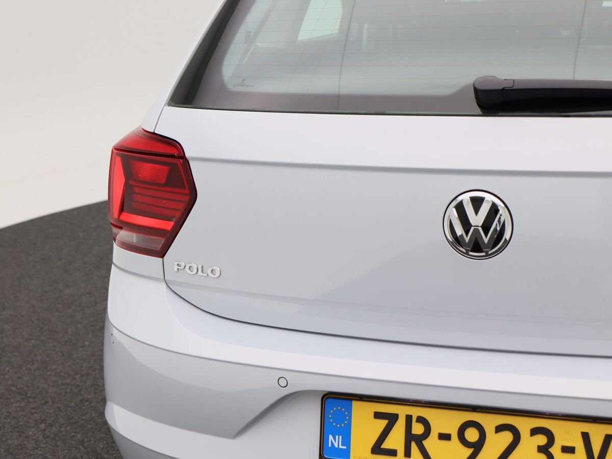 Volkswagen Polo 1.0 TSi Highline | Parkeersensoren | ECC | Adaptive Cruise Control | Carplay | Navigatie | DAB | 16 Inch