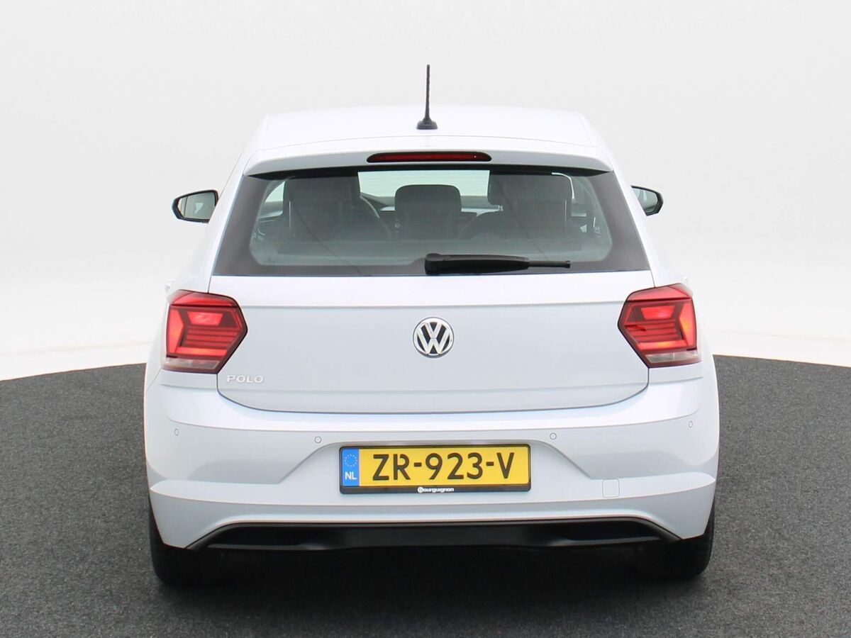 Volkswagen Polo 1.0 TSi Highline | Parkeersensoren | ECC | Adaptive Cruise Control | Carplay | Navigatie | DAB | 16 Inch